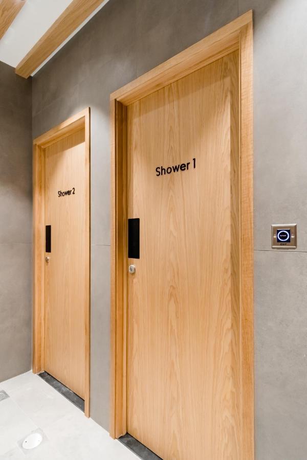 Capsulehotel Sleep 'n Fly Sleep Lounge, B-gates Terminal 3 - Transit Only *